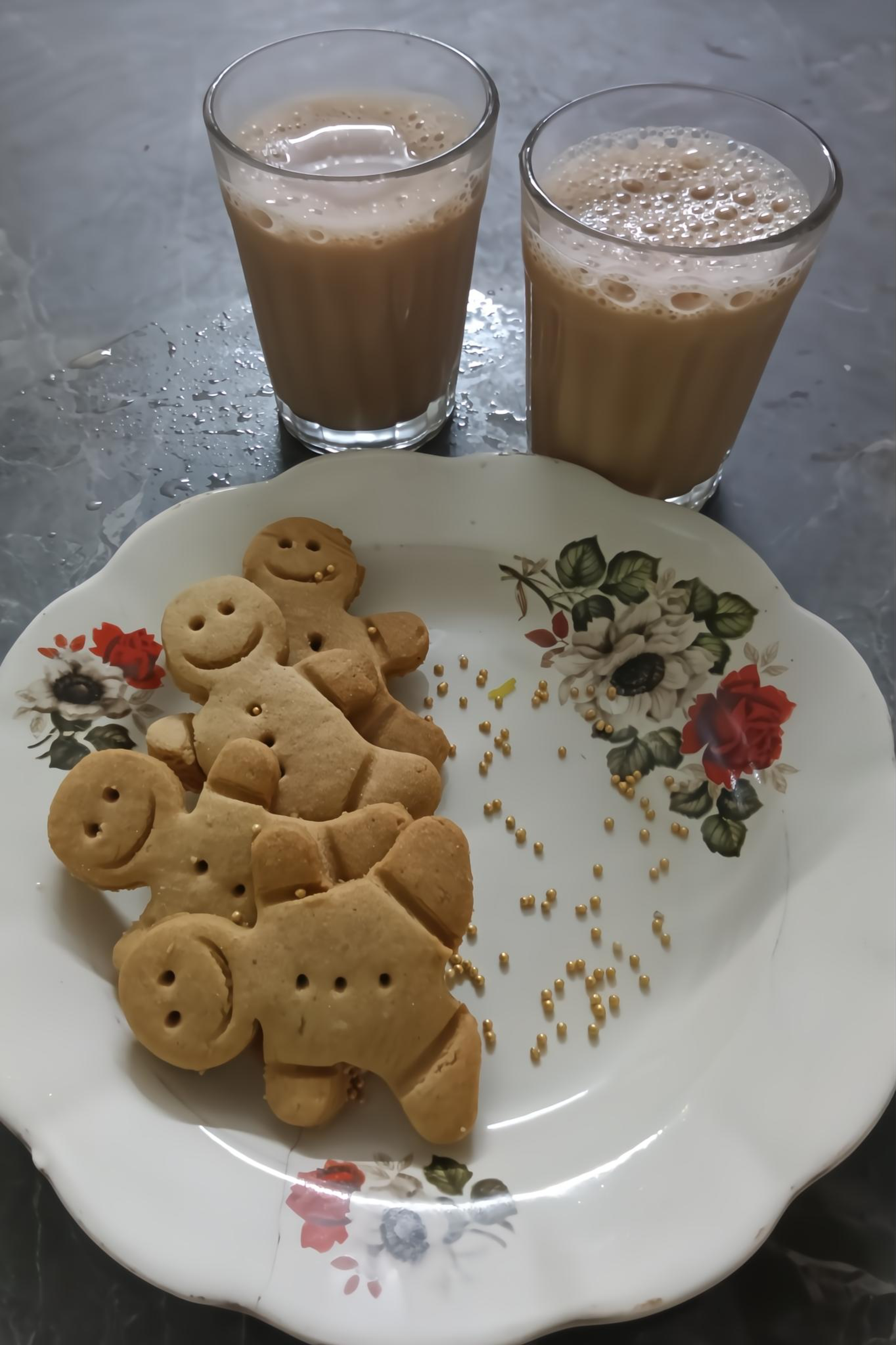Smiley Gingerbread Cookies